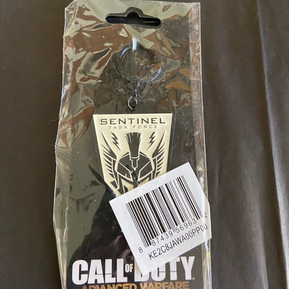 Sentinel Task Force Call Of Duty Keychain - Picture 2 of 4